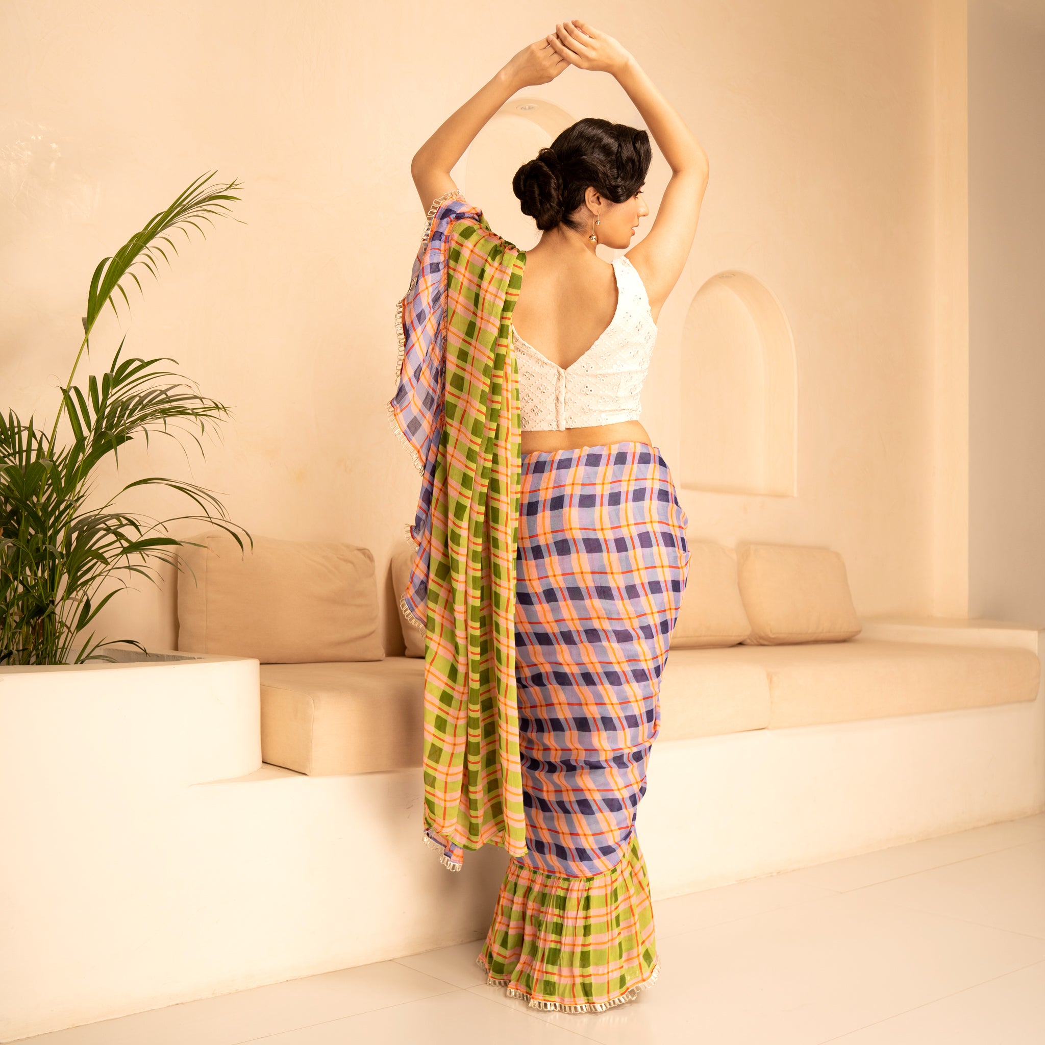 TRENDING HOT: Frilled Sleeves Saree Blouses – South India Fashion